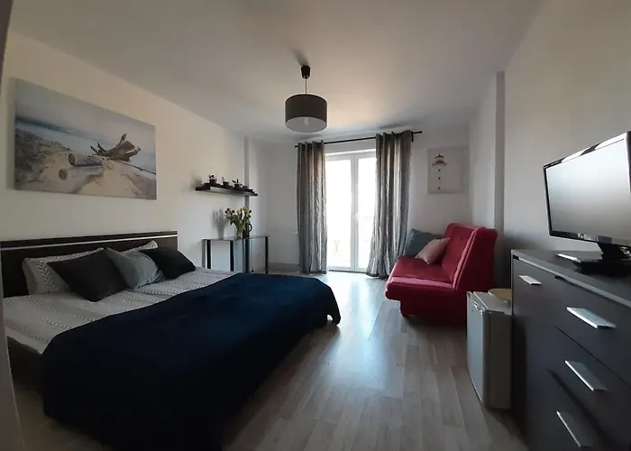 D.w Nawigator * Ostrowo (Puck)