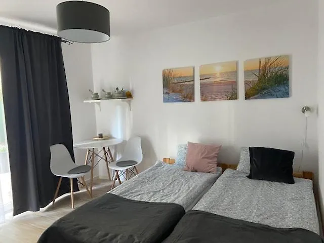 Δωμάτια σε οικογενειακή κατοικία D.w Nawigator *